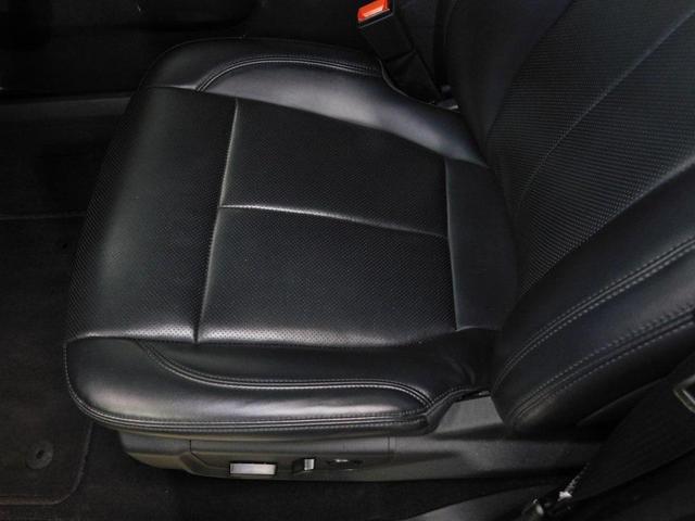 Photo of 2024 Agate Black Metallic Ford Expedition