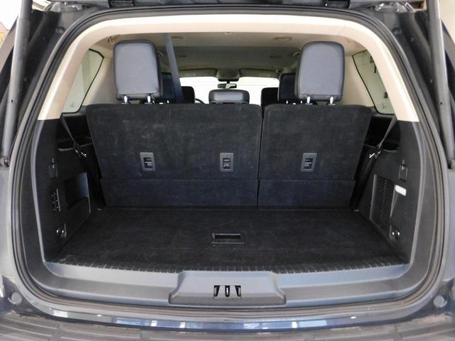Photo of 2024 Agate Black Metallic Ford Expedition