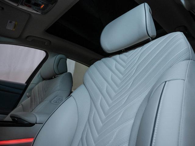 Photo of 2025 Red Genesis G80