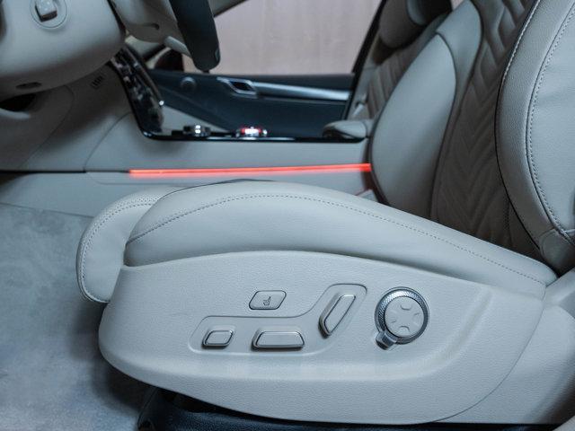 Photo of 2025 Red Genesis G80