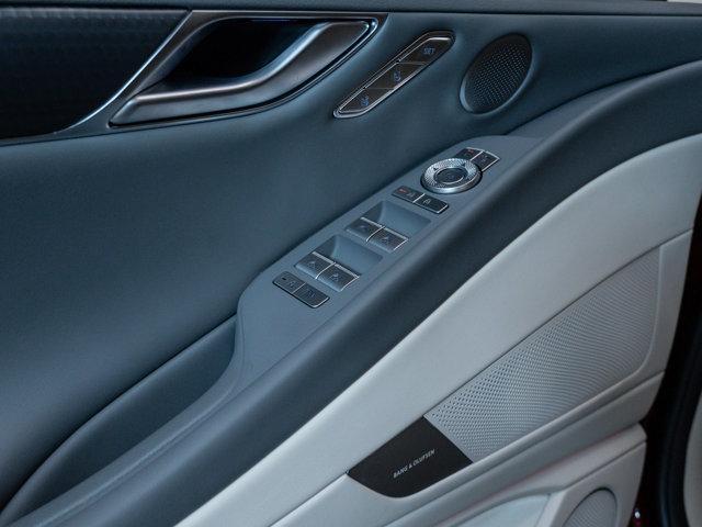 Photo of 2025 Red Genesis G80