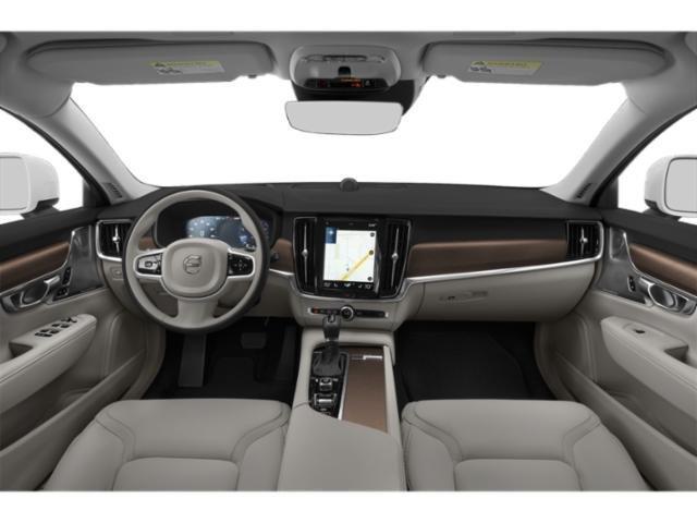 Photo of 2020 Gray Metallic Volvo V90 Cross Country