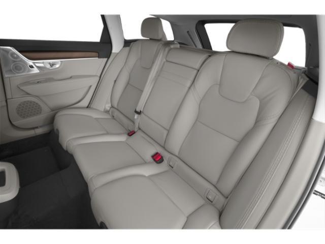 Photo of 2020 Gray Metallic Volvo V90 Cross Country