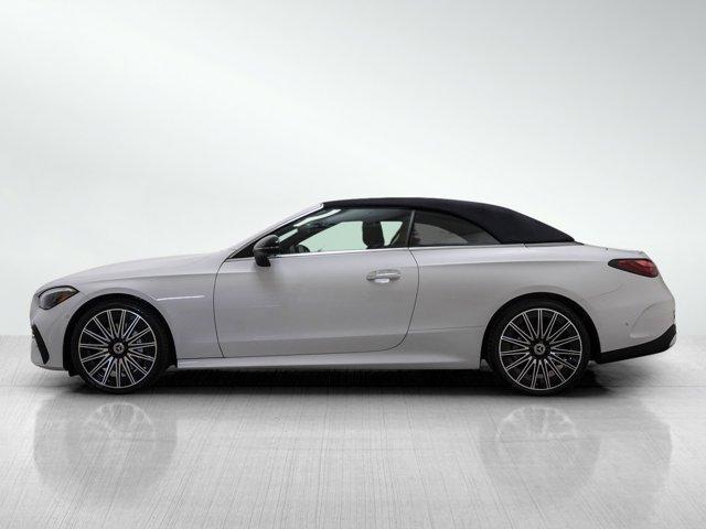Photo of 2024 Moonlight White Mercedes-Benz CLE 300