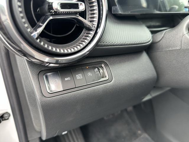 Photo of 2026 Summit White Chevrolet Equinox