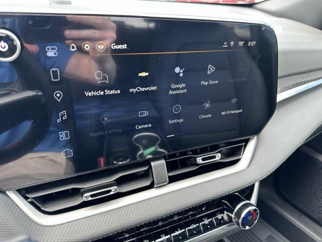 Photo of 2026 Summit White Chevrolet Equinox