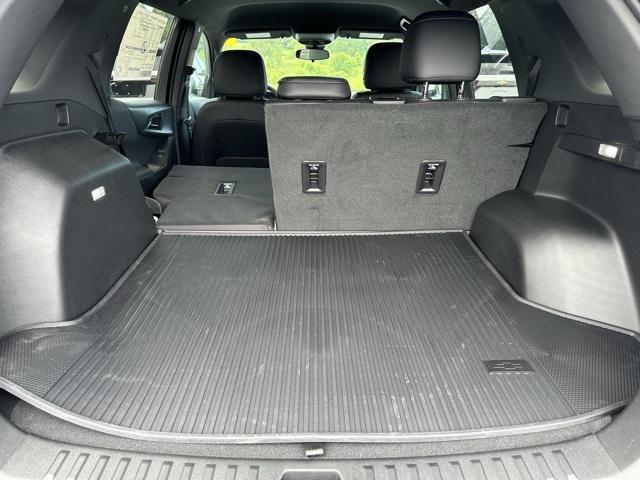 Photo of 2026 Summit White Chevrolet Equinox