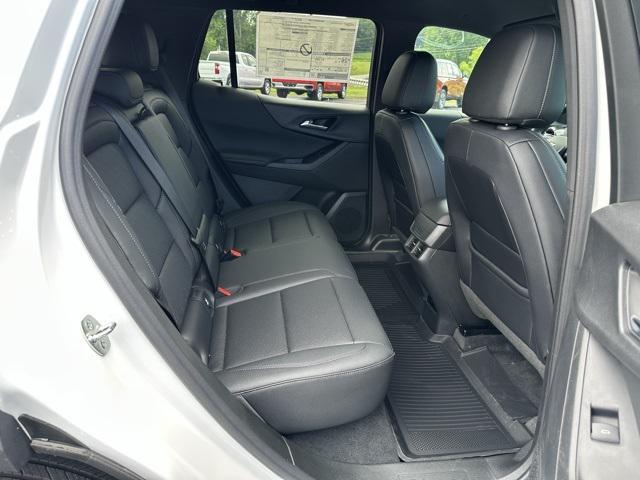 Photo of 2026 Summit White Chevrolet Equinox