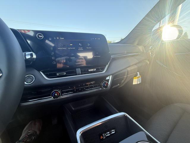 Photo of 2026 Sterling Gray Metallic Chevrolet Equinox