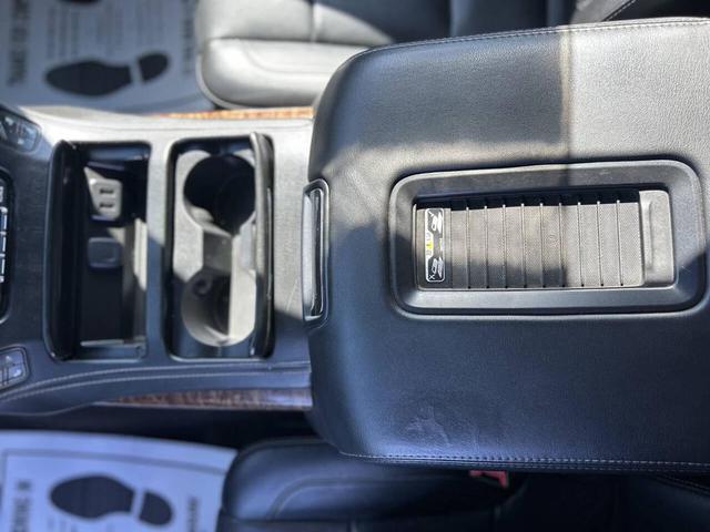 Photo of 2017 White Chevrolet Tahoe