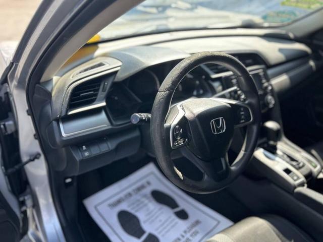 Photo of 2017 Lunar Silver Metallic Honda Civic
