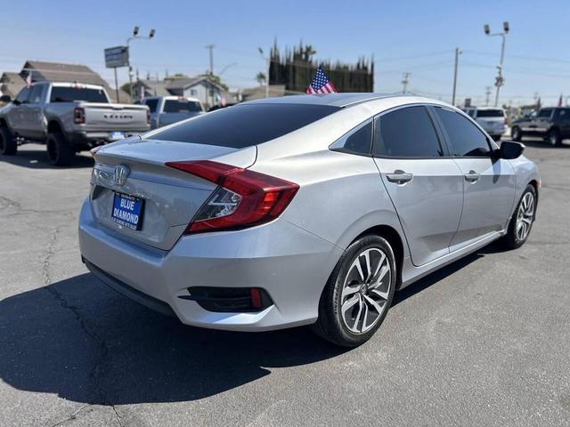 Photo of 2017 Lunar Silver Metallic Honda Civic