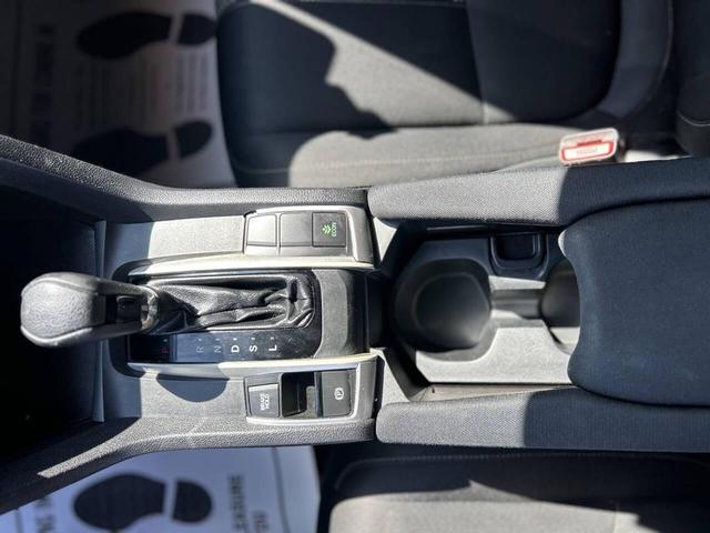 Photo of 2017 Lunar Silver Metallic Honda Civic