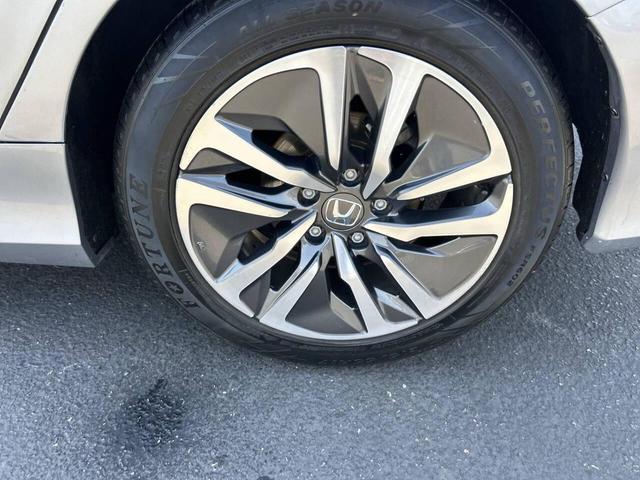 Photo of 2017 Lunar Silver Metallic Honda Civic