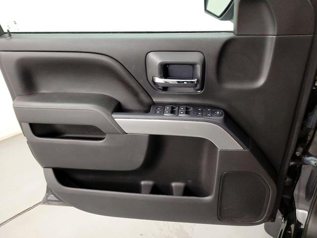 Photo of 2015 Black Chevrolet Silverado 1500