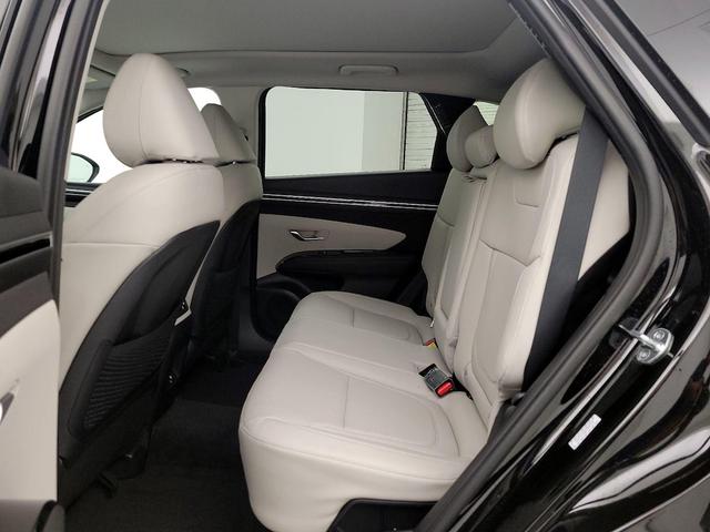 Photo of 2023 Black Hyundai TUCSON Hybrid
