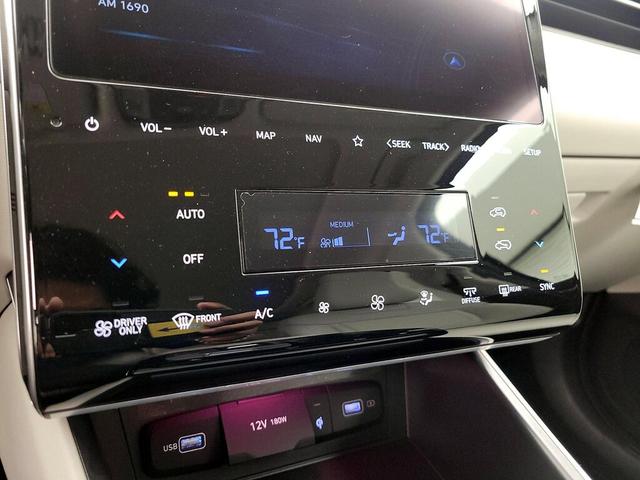 Photo of 2023 Black Hyundai TUCSON Hybrid