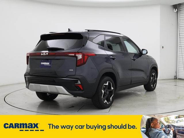 Photo of 2025 Gray Kia Seltos