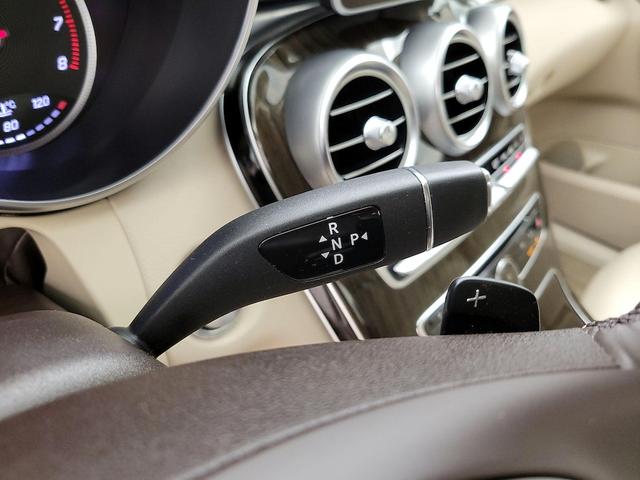 Photo of 2015 White Mercedes-Benz C-Class