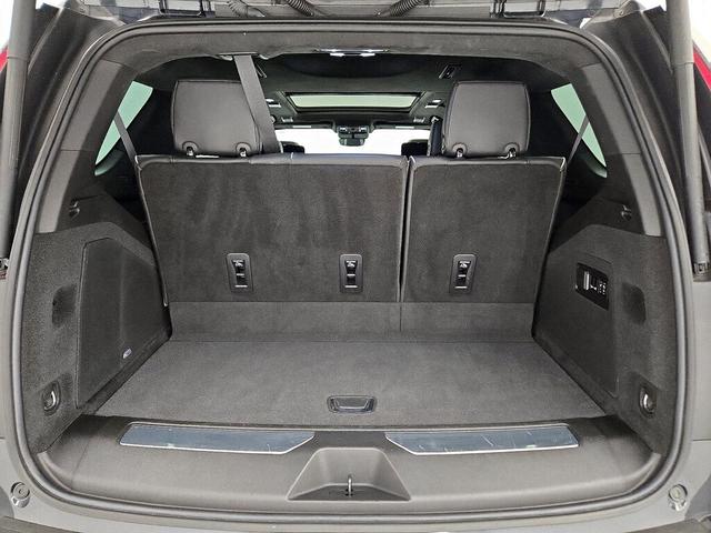 Photo of 2022 Green Cadillac Escalade