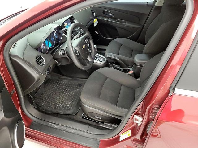 Photo of 2015 Burgundy Chevrolet Cruze