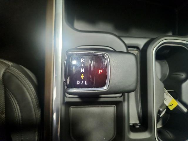 Photo of 2024 Black Chevrolet Silverado 1500