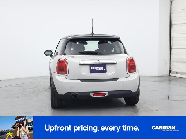 Photo of 2019 Gray MINI Hardtop