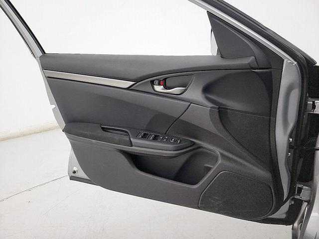 Photo of 2020 Silver Honda Civic