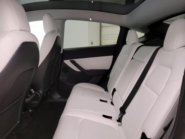 Photo of 2022 Red Tesla Model Y