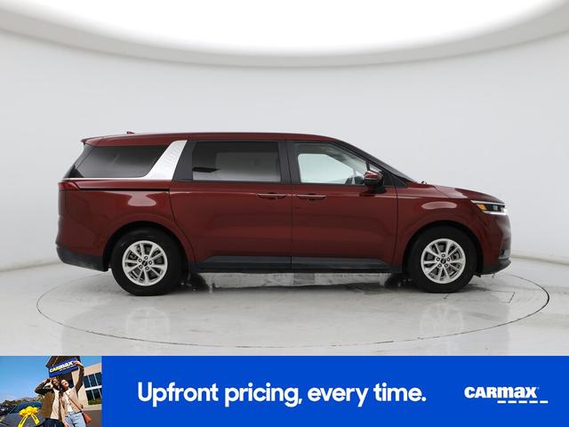 Photo of 2024 Red Kia Carnival