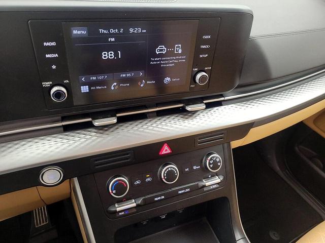 Photo of 2024 Red Kia Carnival