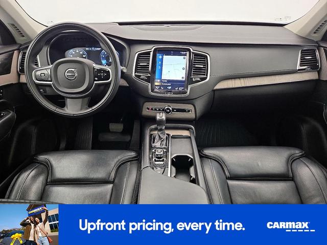 Photo of 2021 White Volvo XC90