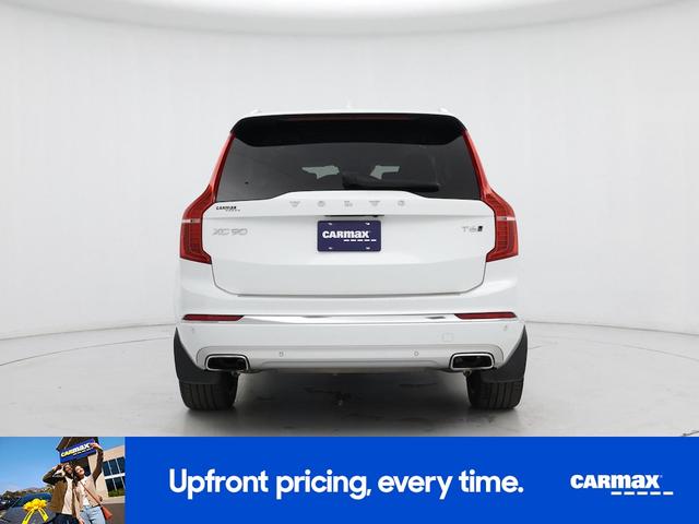 Photo of 2021 White Volvo XC90
