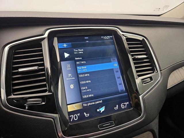 Photo of 2021 White Volvo XC90