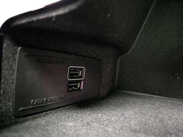Photo of 2021 White Volvo XC90