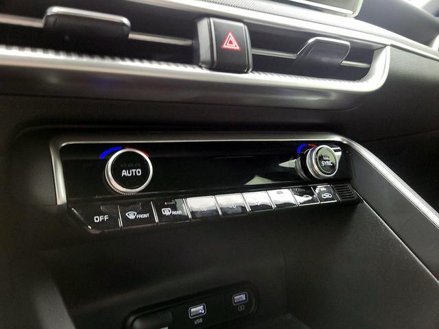 Photo of 2024 Gray Kia K5