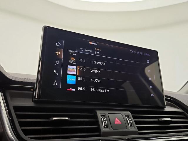 Photo of 2023 Blue Audi Q5