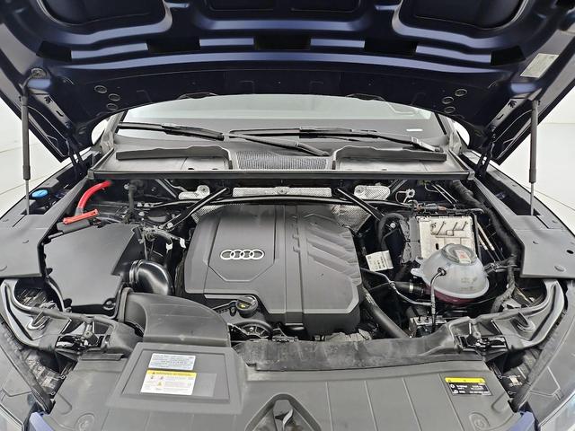 Photo of 2023 Blue Audi Q5