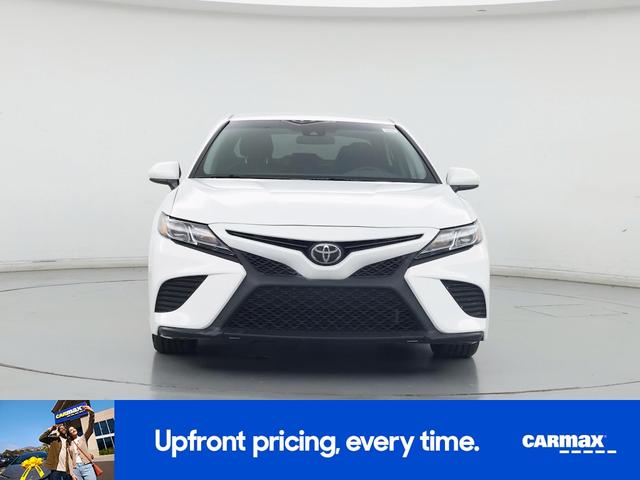 Photo of 2019 White Toyota Camry
