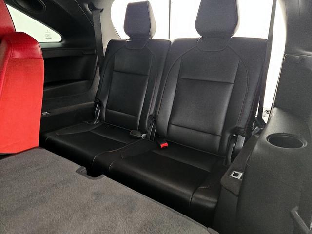 Photo of 2019 White Acura MDX