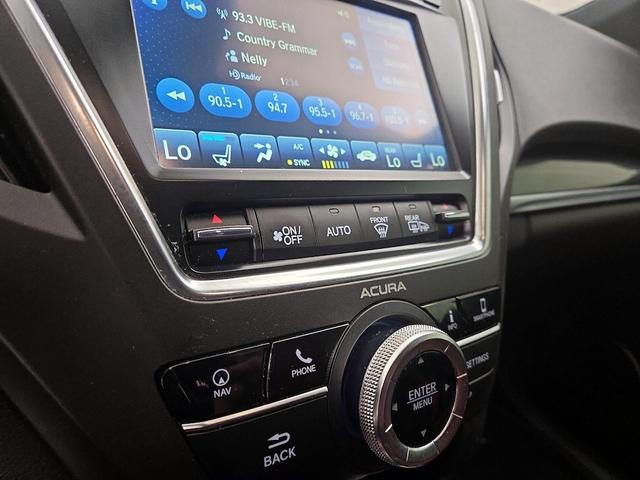 Photo of 2019 White Acura MDX