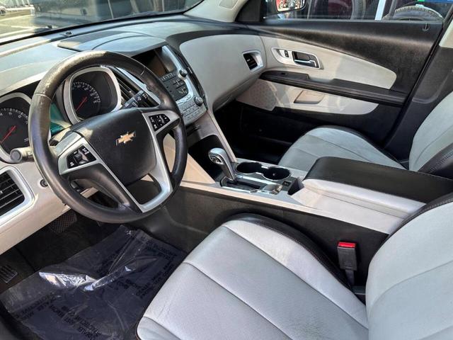 Photo of 2012 Burgundy Chevrolet Equinox