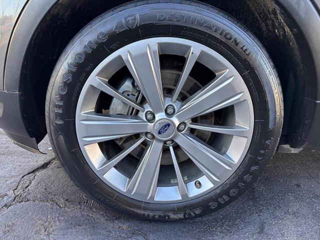 Photo of 2018 Gray Ford Explorer