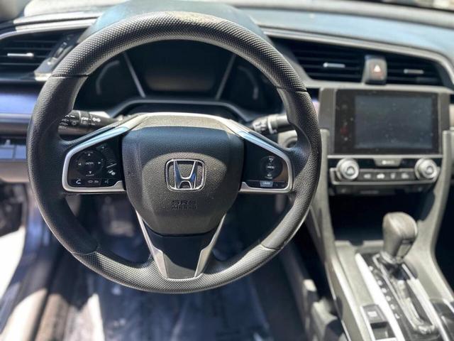 Photo of 2016 Gray Honda Civic