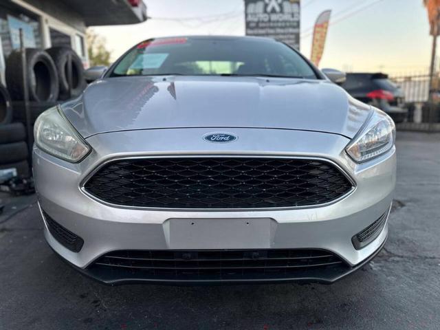 Photo of 2017 Silver Ford Focus