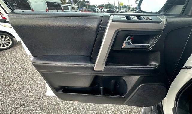 Photo of 2019 Super White Toyota 4Runner