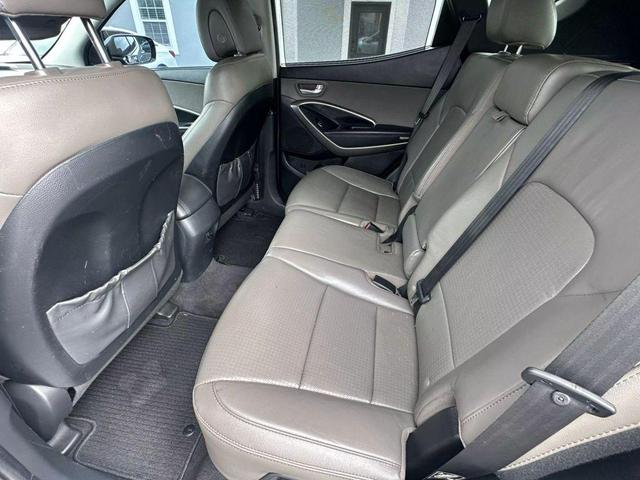 Photo of 2016 Sparkling Silver Hyundai Santa Fe Sport