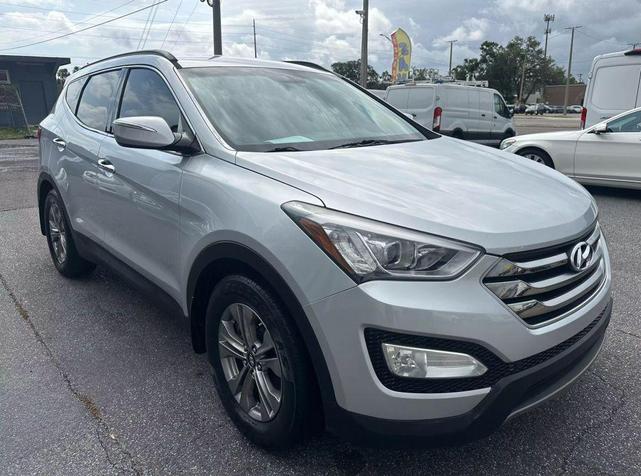 Photo of 2016 Sparkling Silver Hyundai Santa Fe Sport