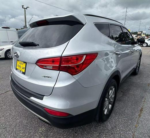 Photo of 2016 Sparkling Silver Hyundai Santa Fe Sport