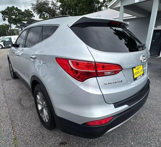 Photo of 2016 Sparkling Silver Hyundai Santa Fe Sport